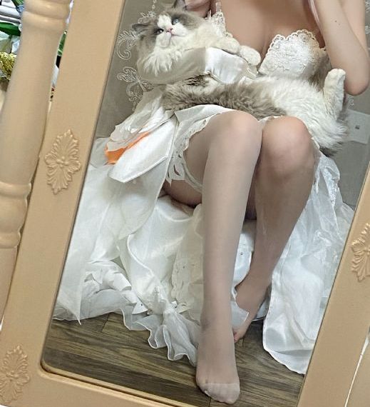 妈妈丰满的朋友在线观看