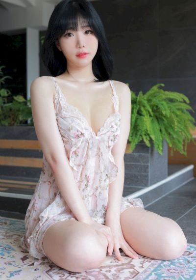 年轻的女教师2在线播放