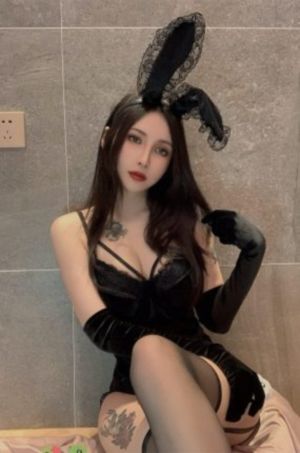 少年男仆库洛免费观看